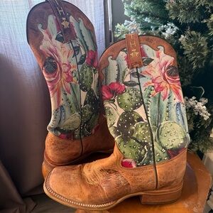 Tin Haul Brown and Multicolor Western Boots